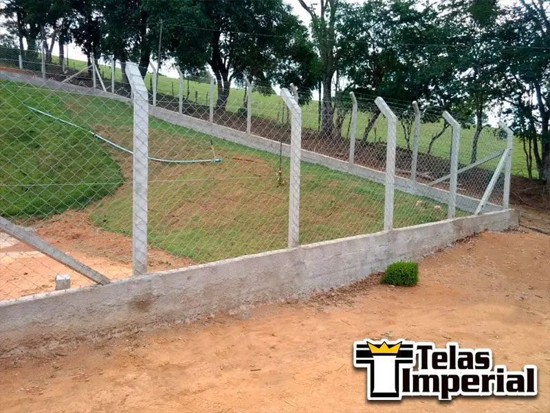 Cercas com Mourão de Concreto