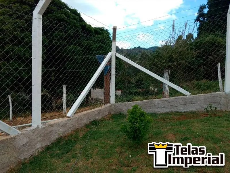 Cercas com Mourão de Concreto
